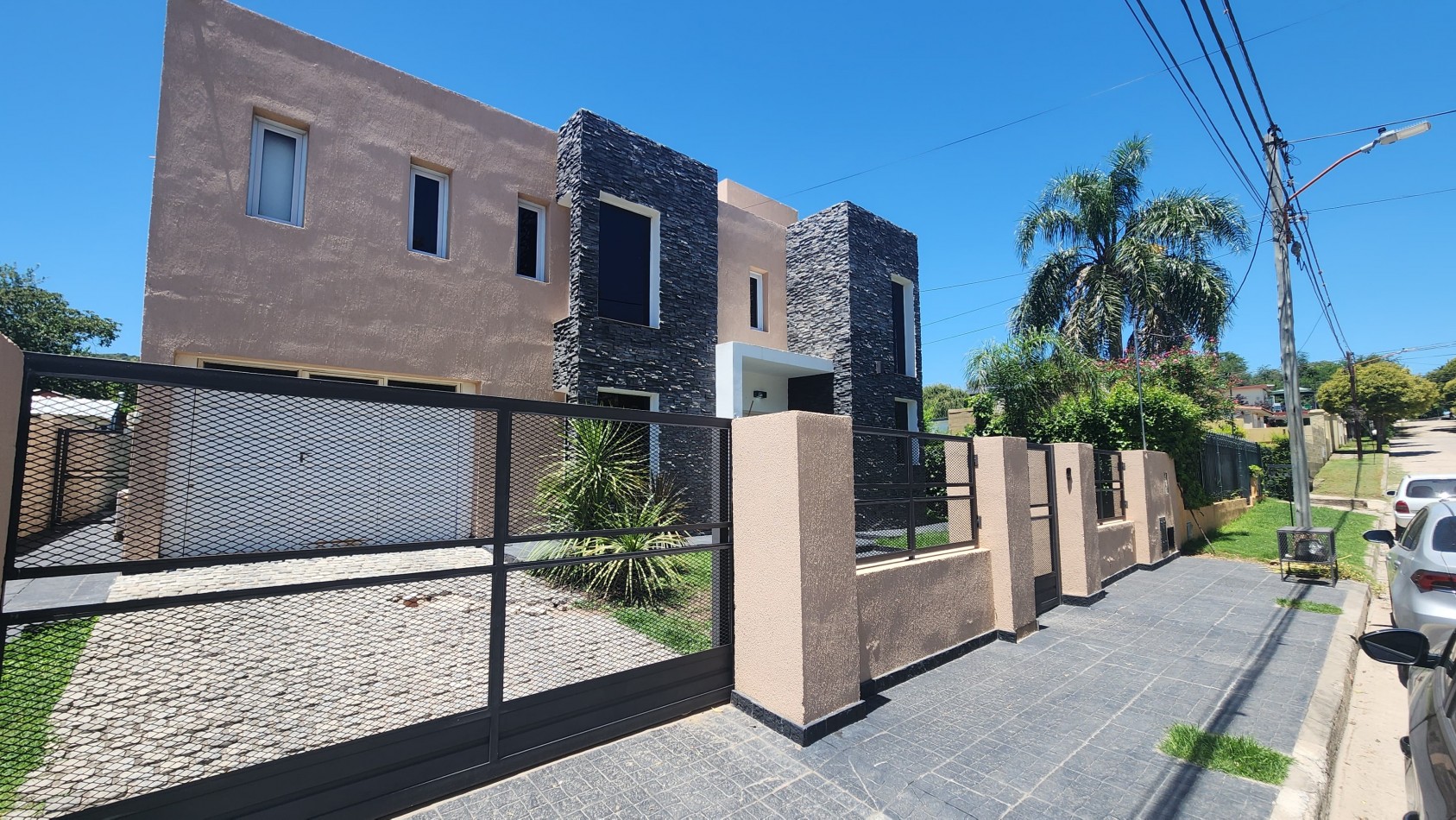 Casa 4 dormitorios 