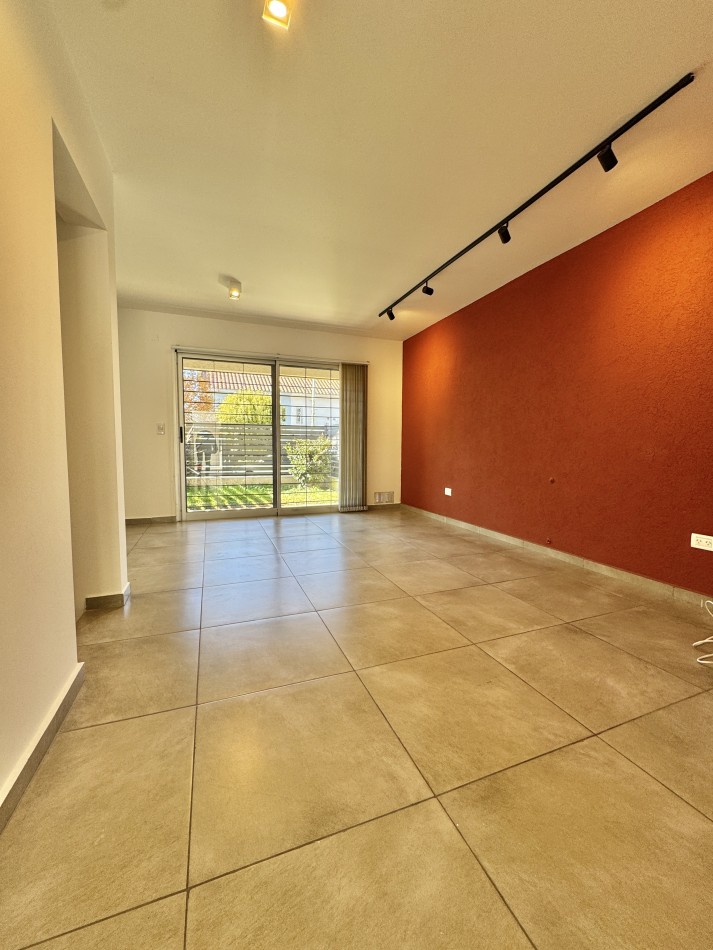 Hermoso duplex - 2 dormitorios - 2 cocheras 