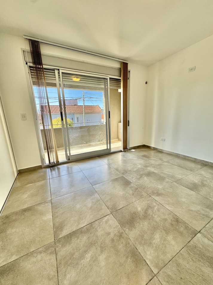 Hermoso duplex - 2 dormitorios - 2 cocheras 