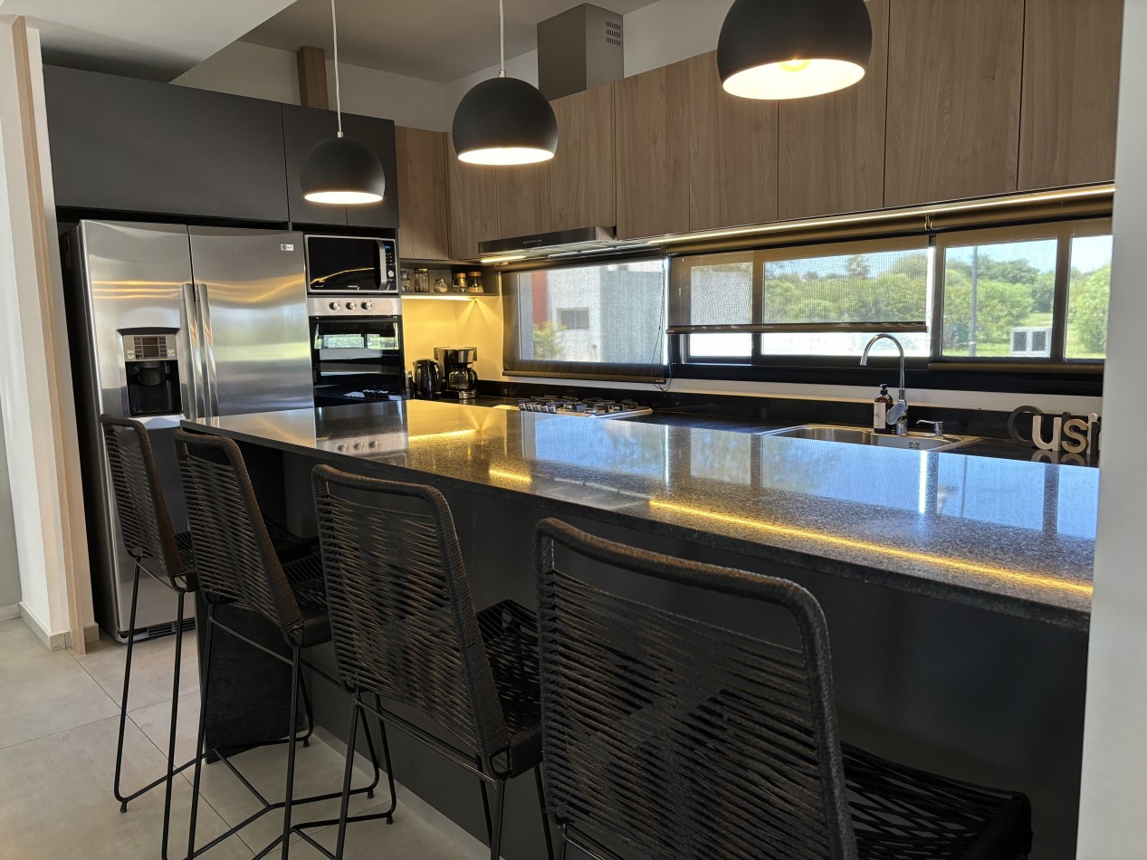 Casa 3 dormitorios - Las Cañitas