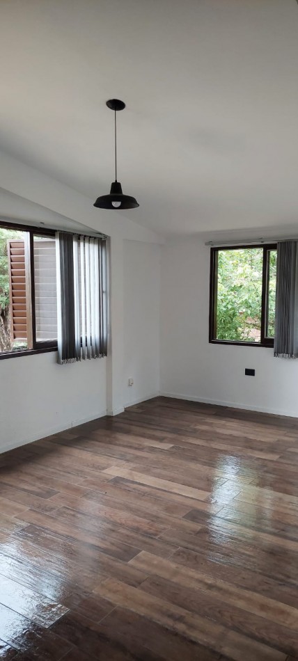 Duplex remodelado - Villa del Lago