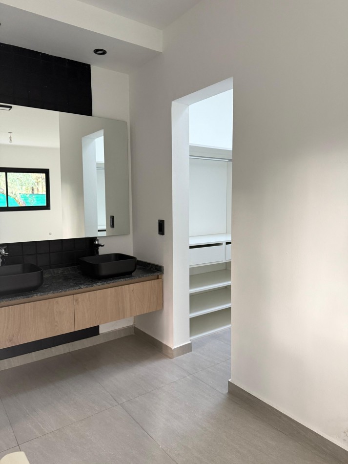 Casa a Estrenar - Las Cañitas - Malagueño