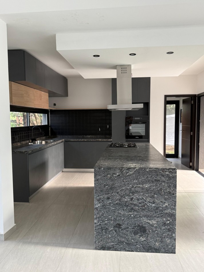 Casa a Estrenar - Las Cañitas - Malagueño