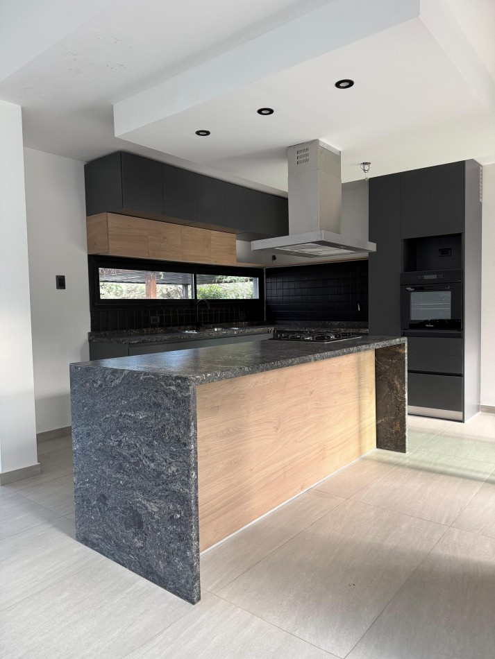 Casa a Estrenar - Las Cañitas - Malagueño