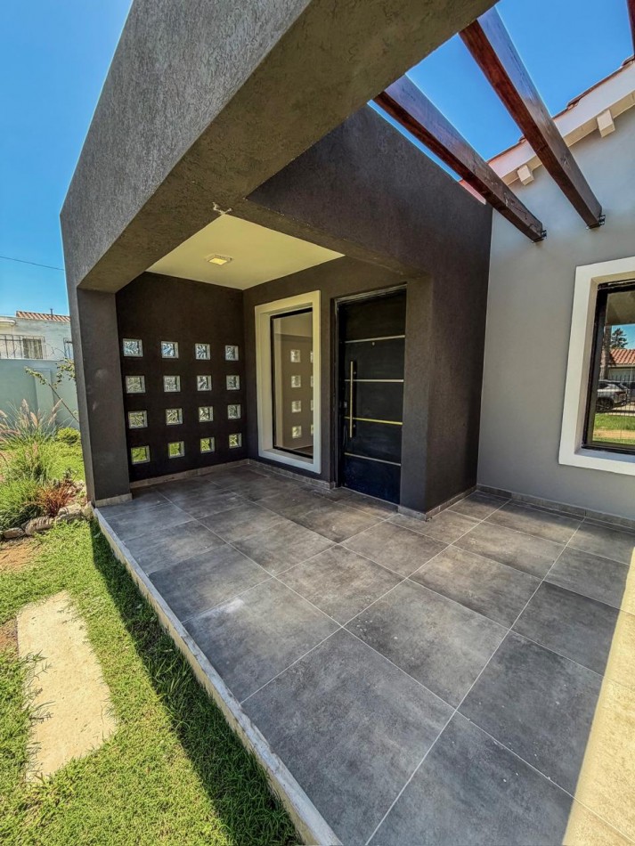 Chalet reciclado a nuevo en Villa Carlos Paz - 4 Dormitorios