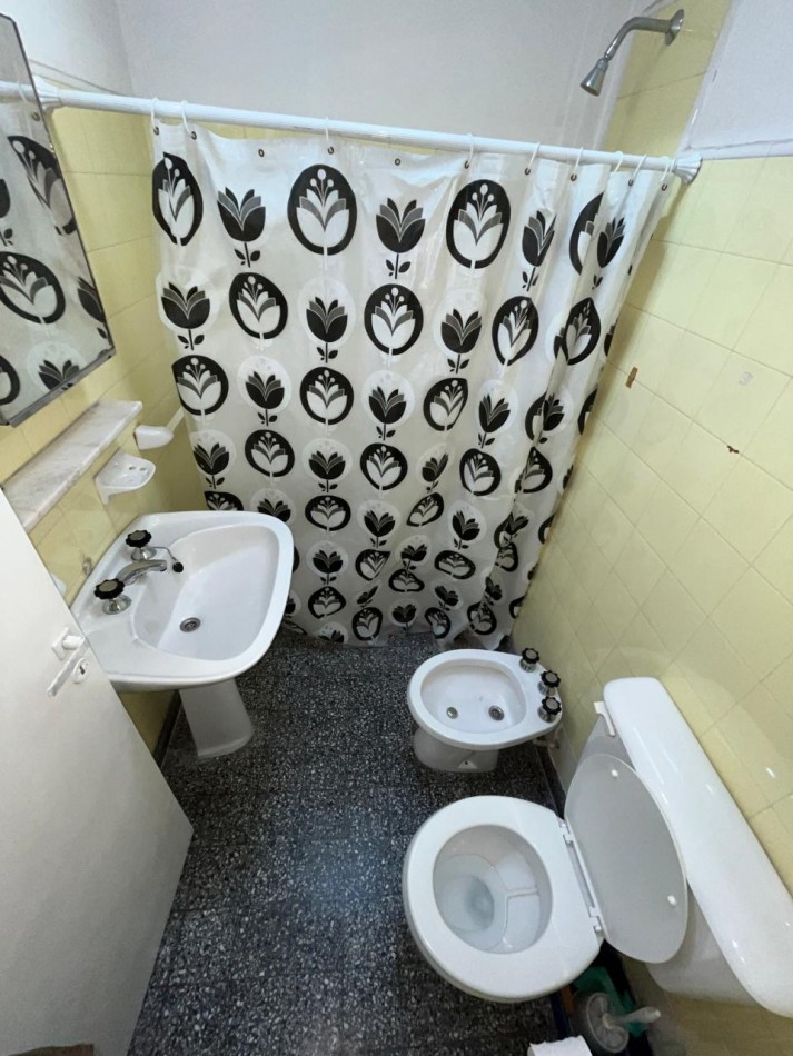 OPORTUNIDAD! Duplex 2 dormitorios 