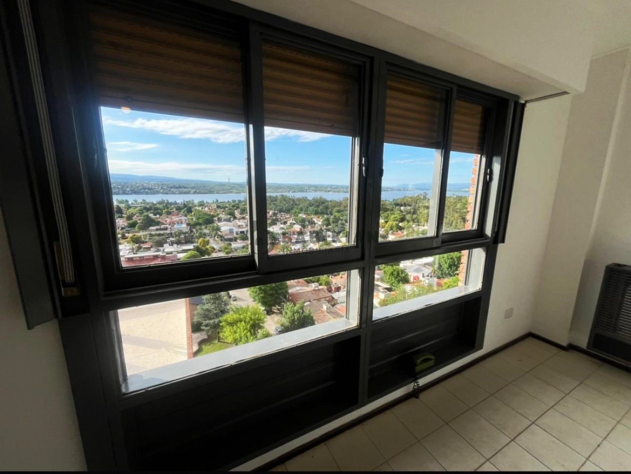 OPORTUNIDAD- Departamento con vista panoramica en Edificio Bamba - 3 dormitorios