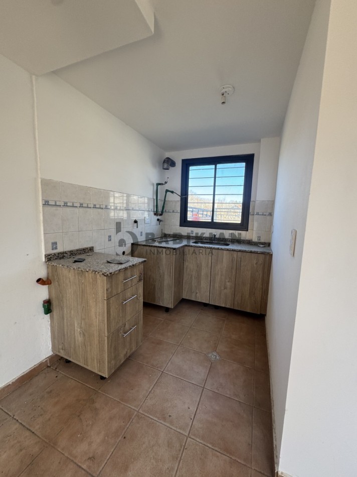 Duplex 2 dormitorios - cochera 