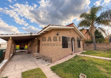 Casa en venta en El Fantasio: 3 dormitorios, pileta y quincho